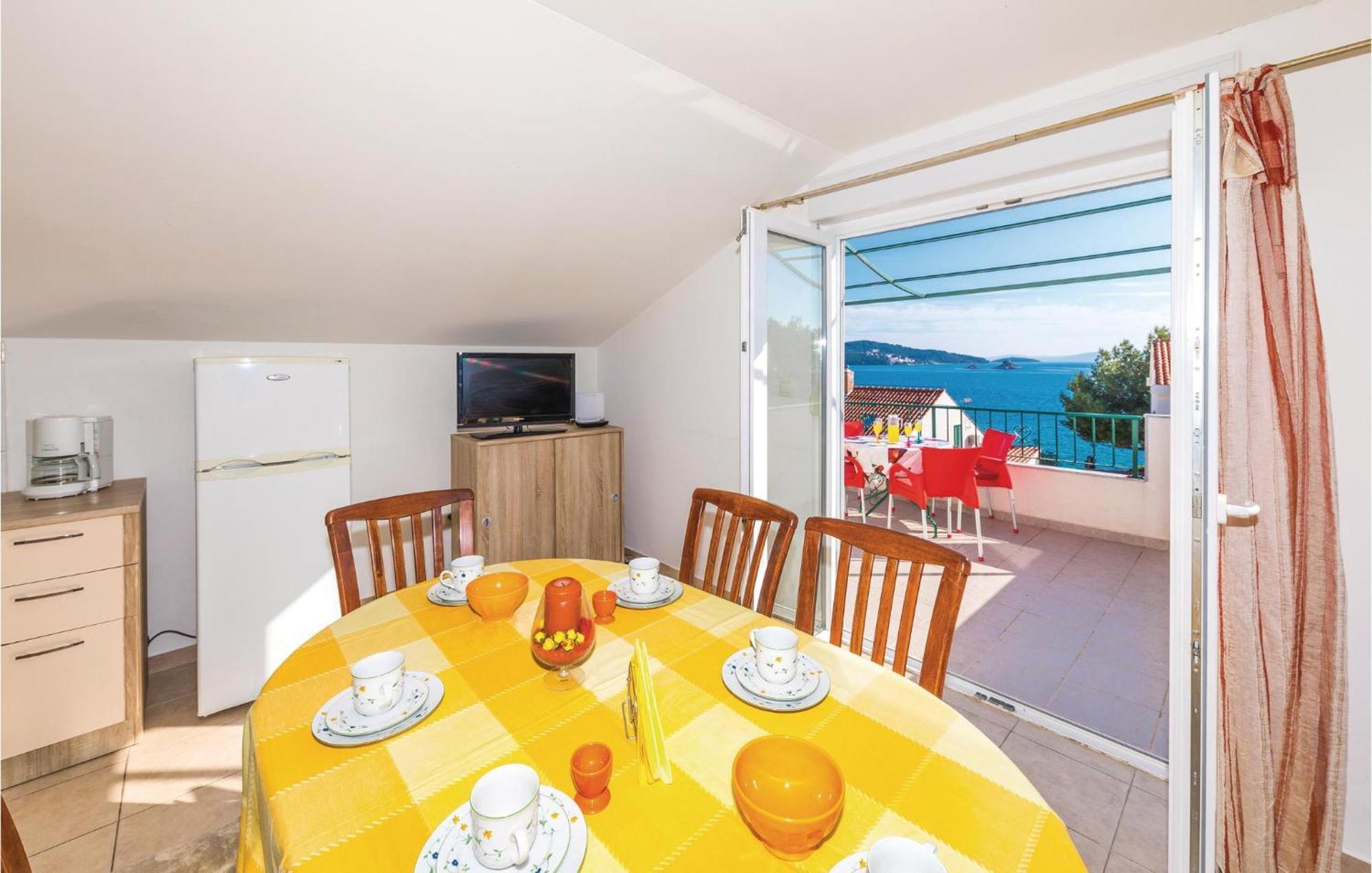 Gorgeous Apartment In Seget Vranjica Eksteriør billede